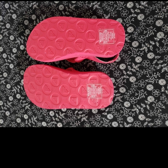 Roxy toddler flip flops - Picture 3 of 3